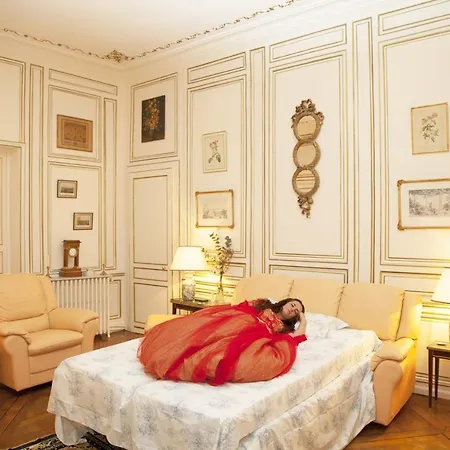 Palace Apartment
