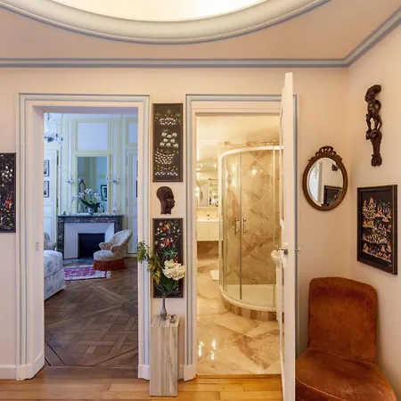 Palace Apartment
