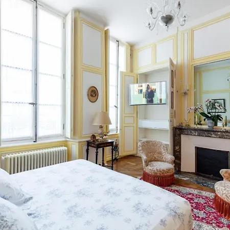 Apartment Palace