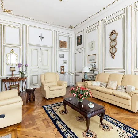 Apartment Palace *