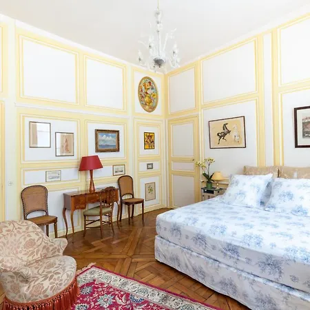Apartment Palace *
